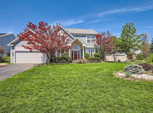 3012 Liberty Ln, Lindenhurst, IL 60046