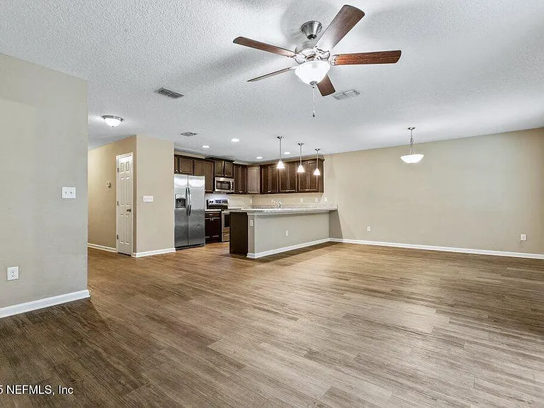 2235 Bayview Rd — Photo 12