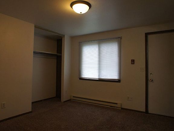 5th image of 2840 Plover Springs Dr APT 19