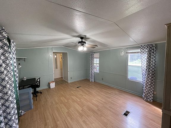 5th image of 219 Lake Shore Dr
