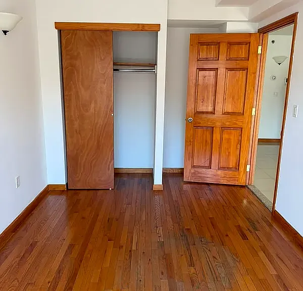 3519 Leavitt St #4J — Photo 7