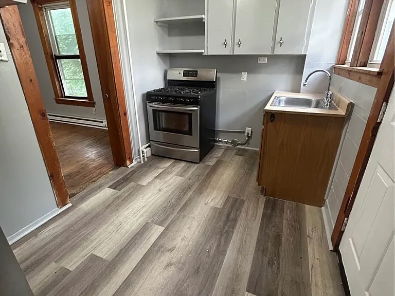 74 Mount Globe St — Photo 1