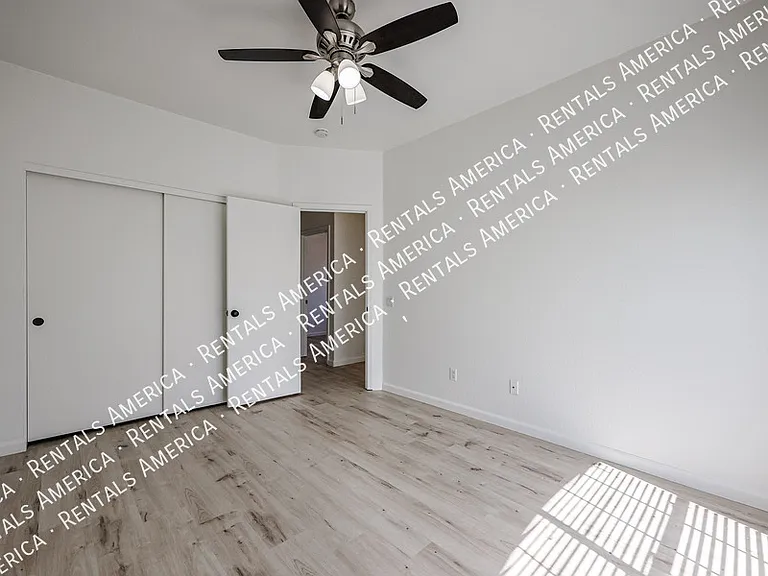 764 E Sheffield Ave — Photo 39