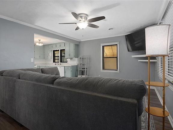 3rd image of 17 Hostetter St