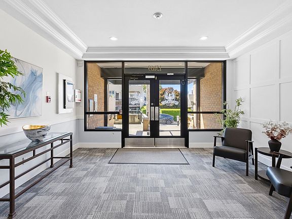 4th image of 15169 Buena Vista Ave #201