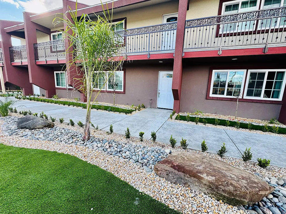 Maple Palace Luxury Apartments
