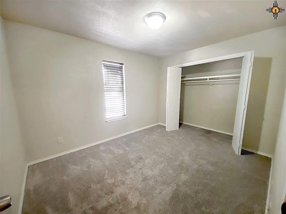 5th image of 105 E Wolfcamp Dr