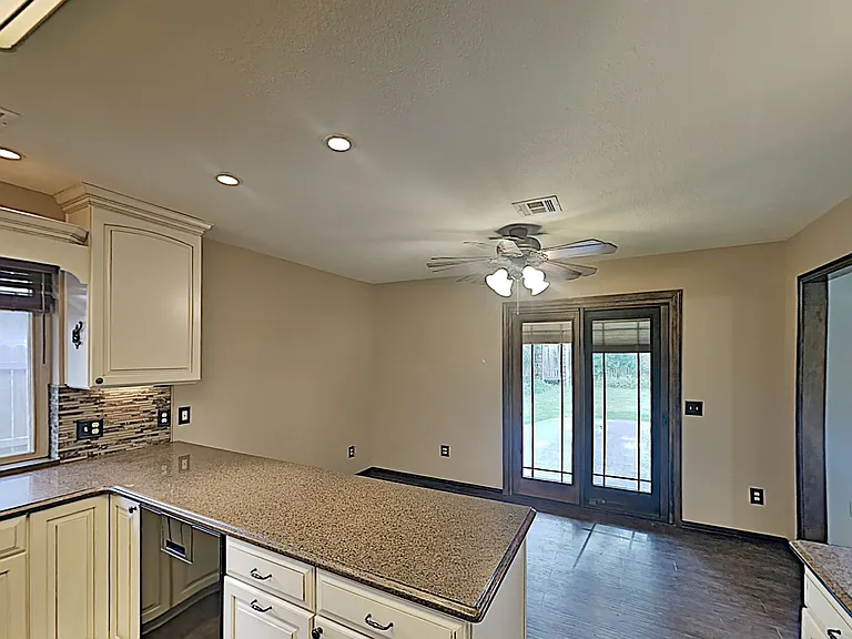 3905 Regatta Rd — Photo 7