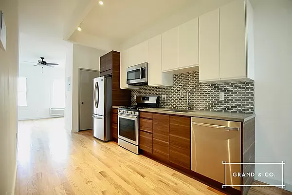 Rented by Grand & Co. | media 15