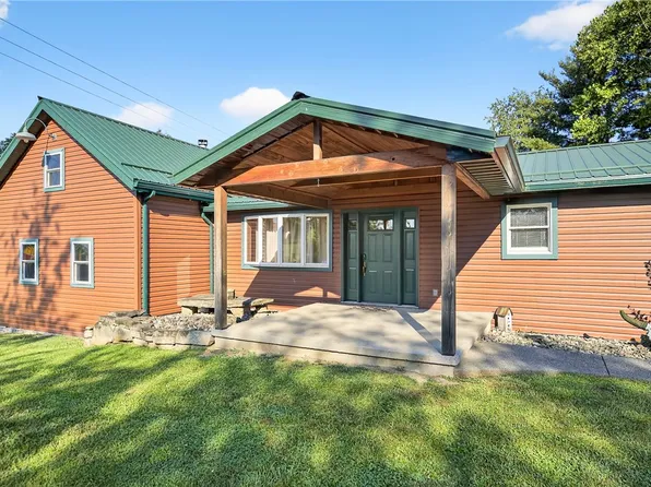 119 Meadowbrook Rd, Waynesburg, PA 15370