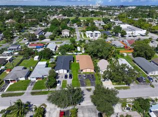 34 SW 7th St UNIT 1, Hallandale, FL 33009