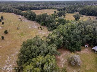 151 E Strickland Rd, Interlachen, FL 32148