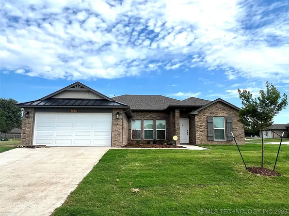 521 E 49th Pl S, Broken Arrow, OK 74014