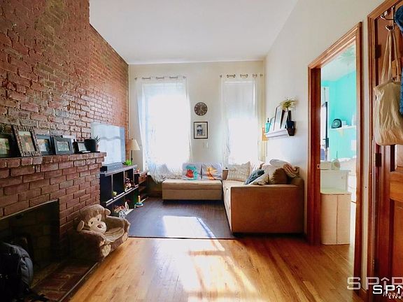 3rd image of 50 W 90th St APT 6e