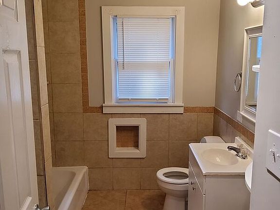 4th image of 3915 Cheryl Dr