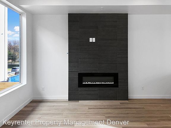 5th image of 1620 Irving St Unit 4