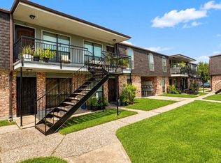 10802 Kingspoint Rd APT 313, Houston, TX 77075