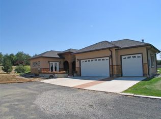 939 Pioneer Rd, Hagerman, ID 83332