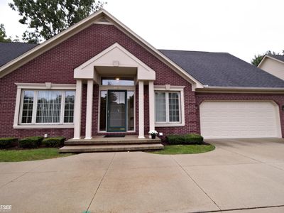 16664 Ventura Cir, Clinton Township, MI, 48038