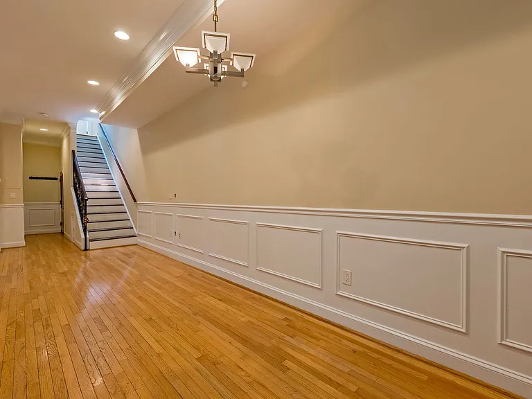 45 R St NW #2 — Photo 12