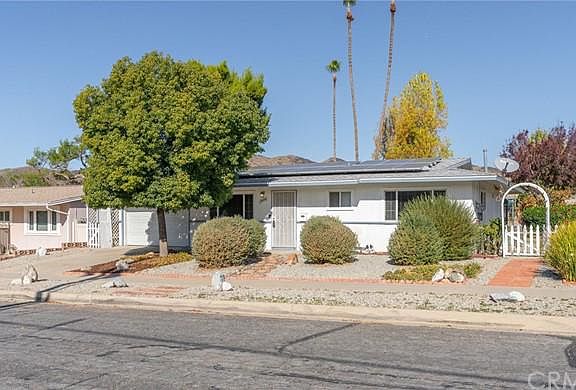 3rd image of 34442 Cedar Ave