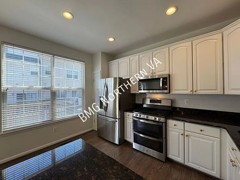 3850 Dominion Mill Dr — Photo 13