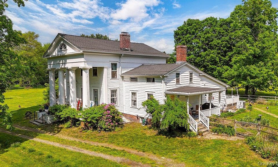 1st image of 9 Ireland Avenue
