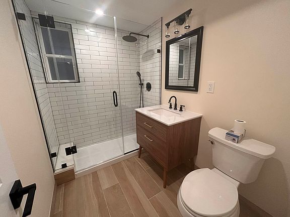5th image of 23-94 32nd St #1