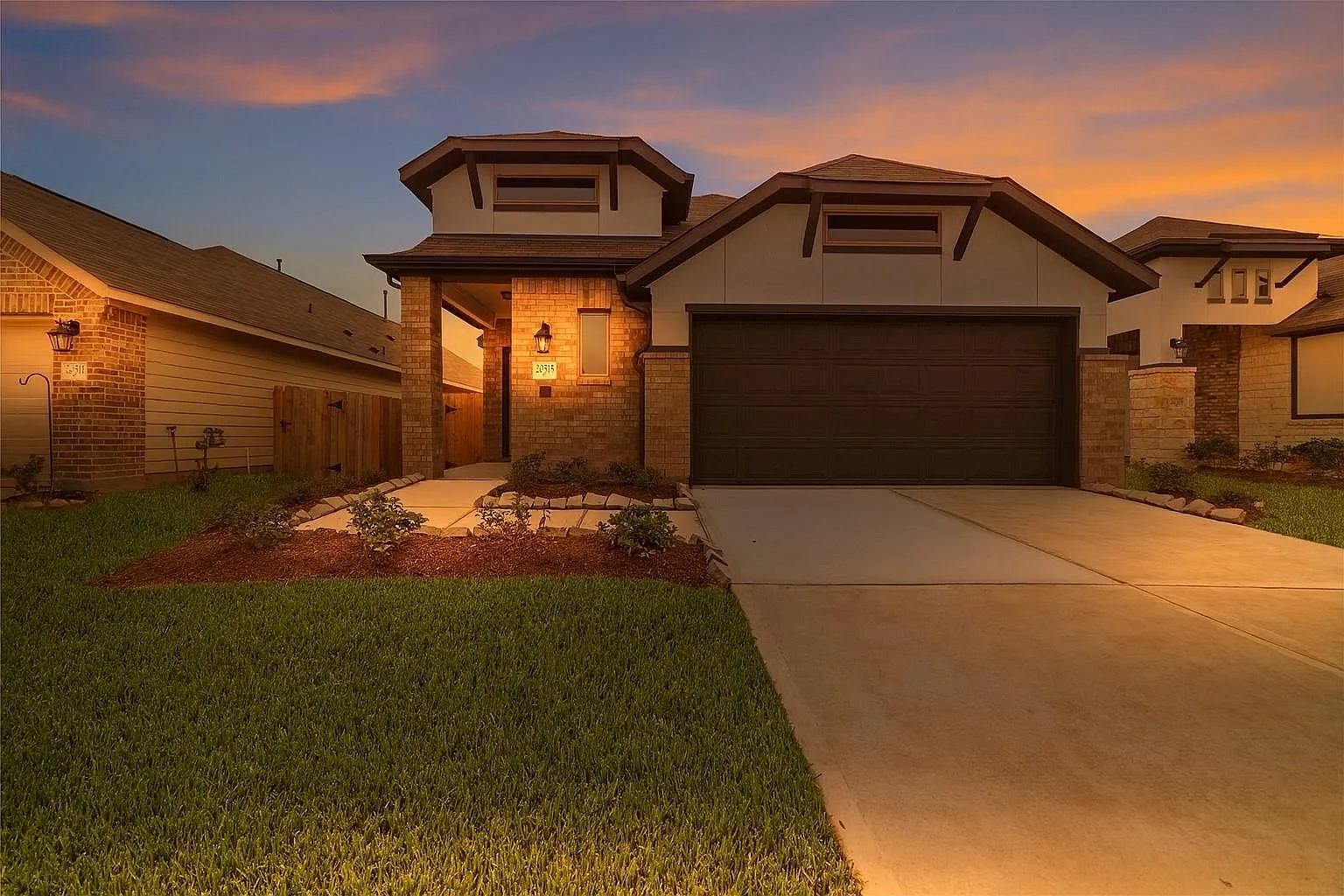 4 bed, 2.0 bath, 1840 sqft, $2,425 — Photo 2