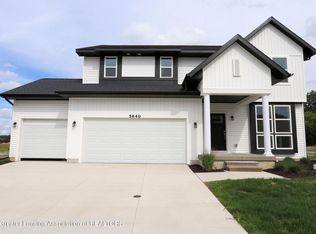 5640 Copper Creek Dr, Haslett, MI 48840
