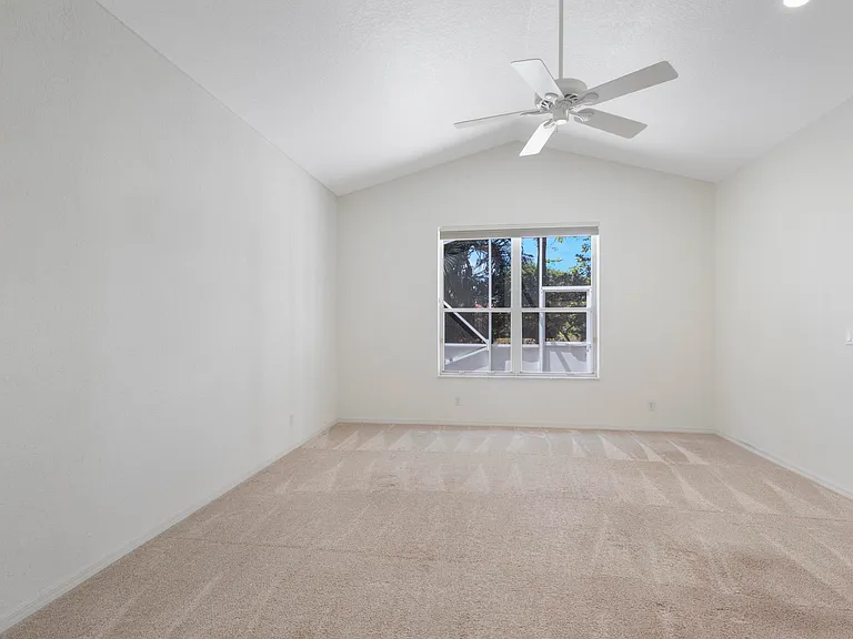 5279 Brookview Dr — Photo 19