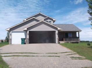 113 Highview Dr, Dassel, MN 55325