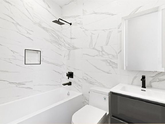 5th image of 638 Bergen St #3