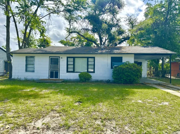 825 Bethune Dr, Valdosta, GA 31601