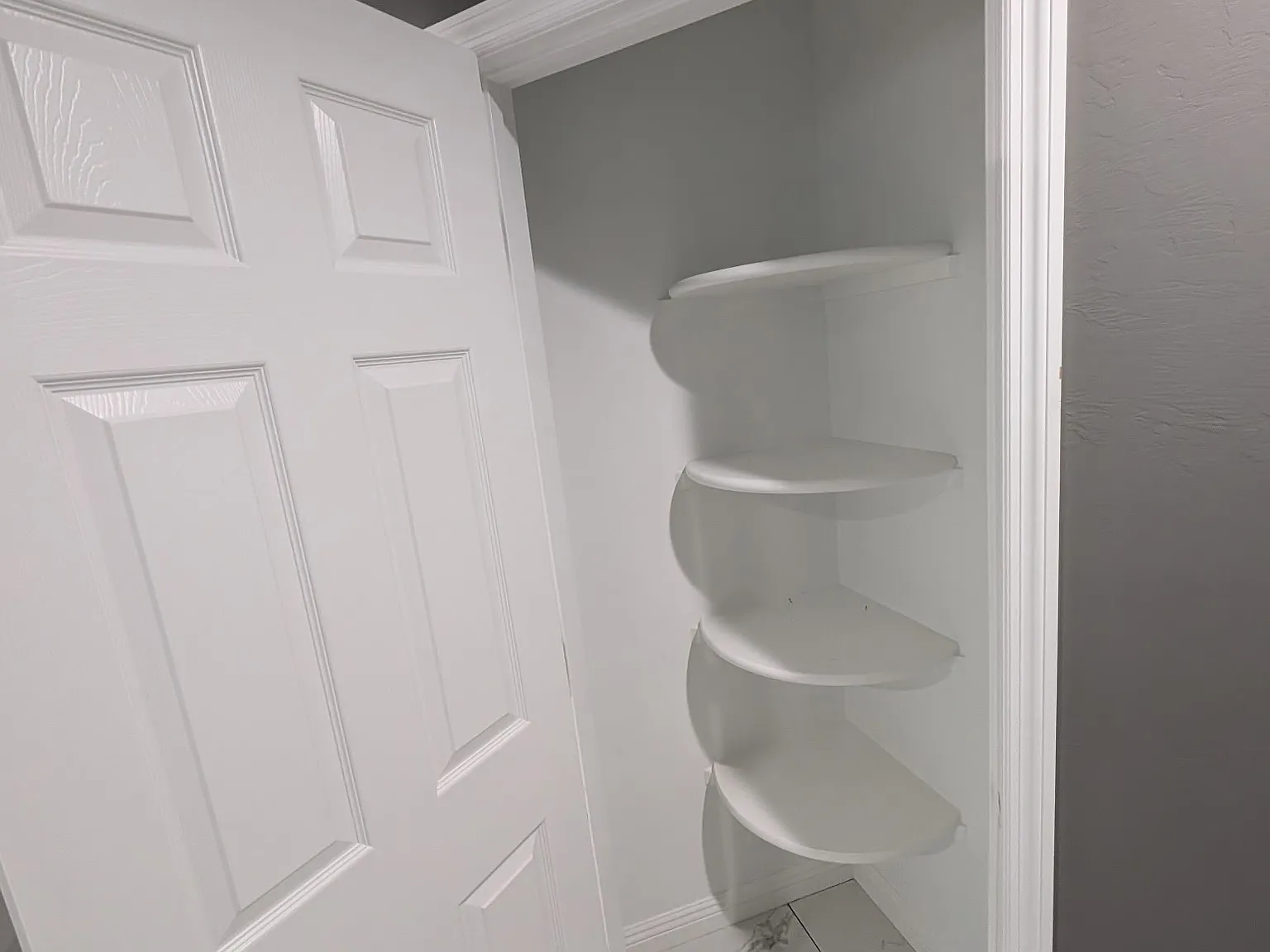 4 bed, 2.5 bath, $2,700 — Photo 2