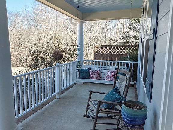 3rd image of 86 Spring Oak Cv