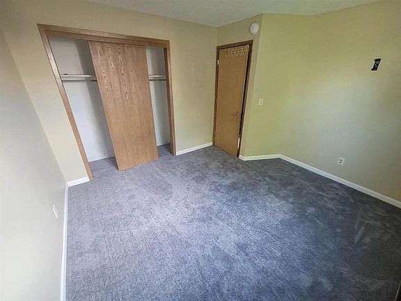 3rd image of 3918 21st Avenue Pl SW
