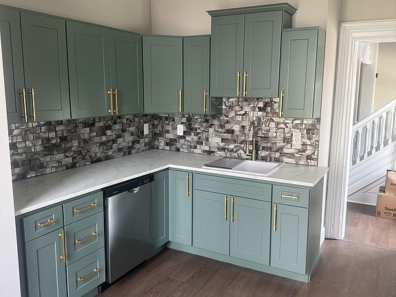 4th image of 413 E Illinois Ave #1