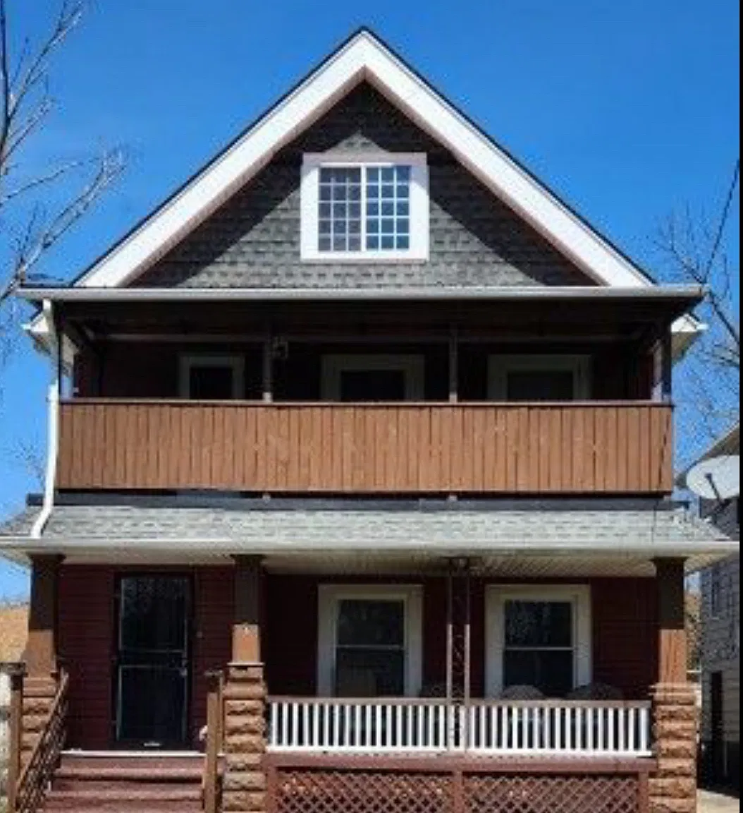 2 bed, $1,200 — Photo 1