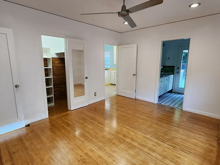 935 Swanston Dr — Photo 5