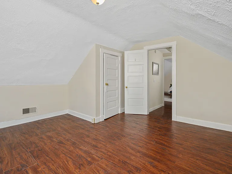 4328 Brownway Ave — Photo 9