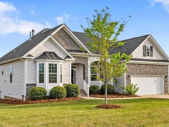 2nd image of 141 Willowbrooke Way