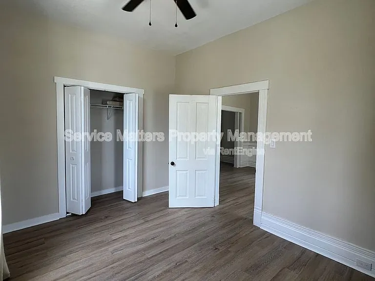 1319 W Jackson St — Photo 22
