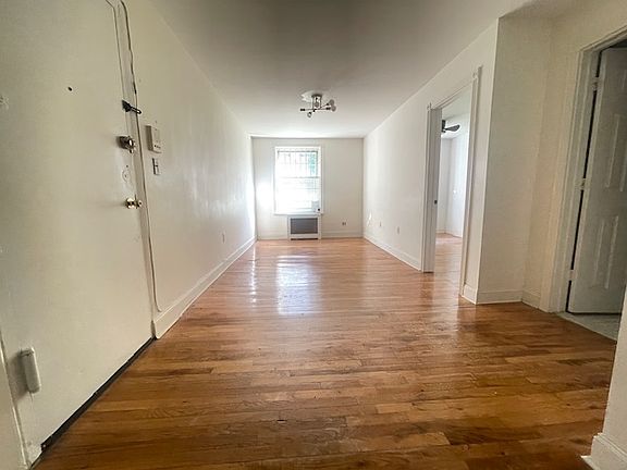 2nd image of 322 W 55th St APT 4A