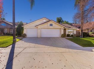 638 Cherry St, Corona, CA 92881