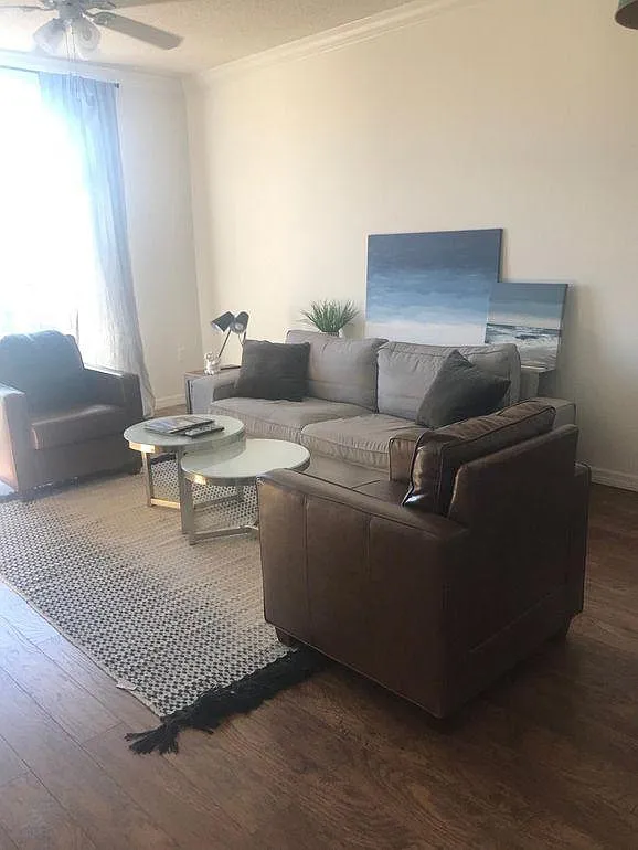 1 bed, 690 sqft, $2,250 — Photo 3