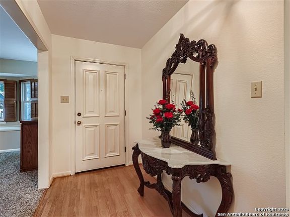 5th image of 10842 Royal Bluff