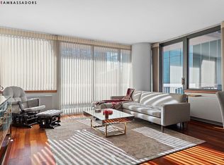 235 E 40th St APT 8B, New York, NY