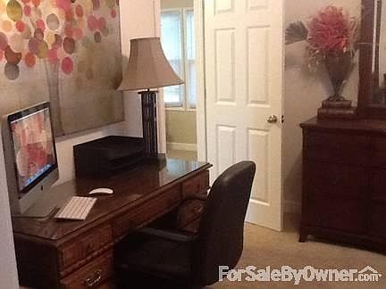 Bedroom/Office