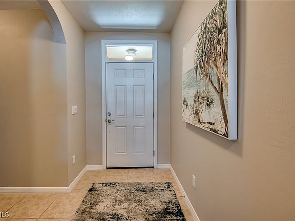 3rd image of 4518 SW 9th Ave